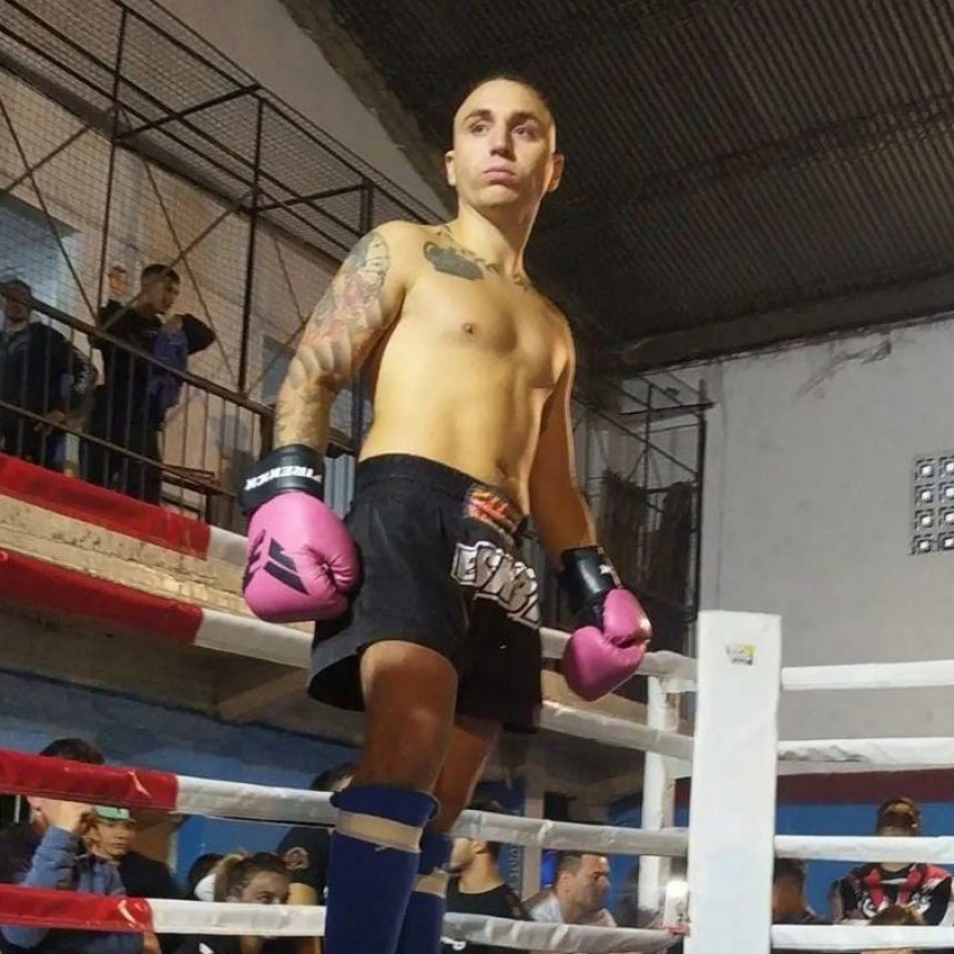  kick boxing: TRIUNFO DE GONZALO PALADINO EN ISIDRO CASANOVA