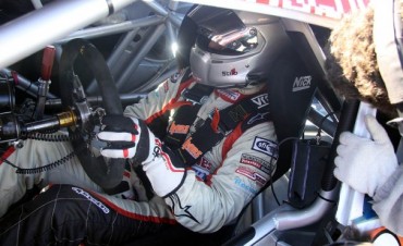 Juan Martin Bruno se prepara para el Gran Premio en el autódromo de Viedma