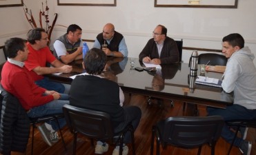 Salom&oacute;n y M&eacute;ndez recibieron a las comisiones del club Ciudad y del Saladillo Hockey