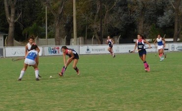 Saladillo hockey recibió a Remo de Azul