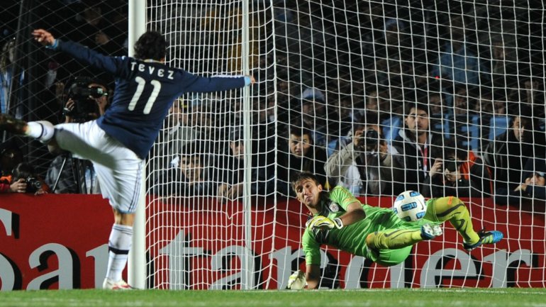 ¿Carlos Tevez se queda afuera de la Copa América por primera vez en su carrera?