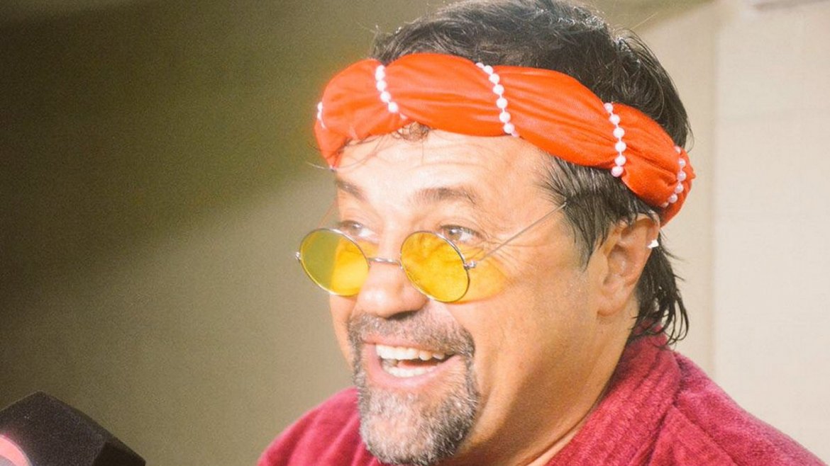 Otra locura del manosanta Caruso: se disfrazó para cumplir una promesa por la salvación de Sarmiento