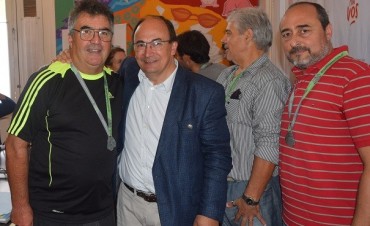 Salom&oacute;n recibi&oacute; al contingente de ciclistas locales que particip&oacute;  del Desaf&iacute;o de R&iacute;o Pinto