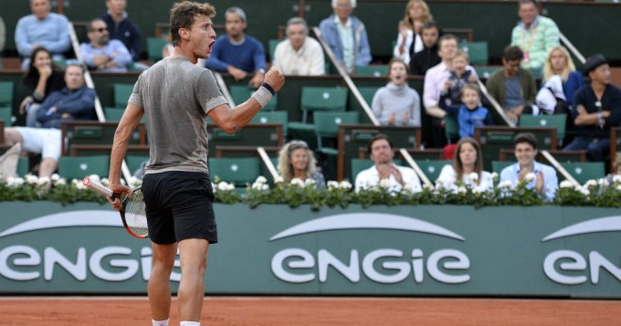 A Renzo Olivo la luz le impidió lograr la hazaña ante Tsonga