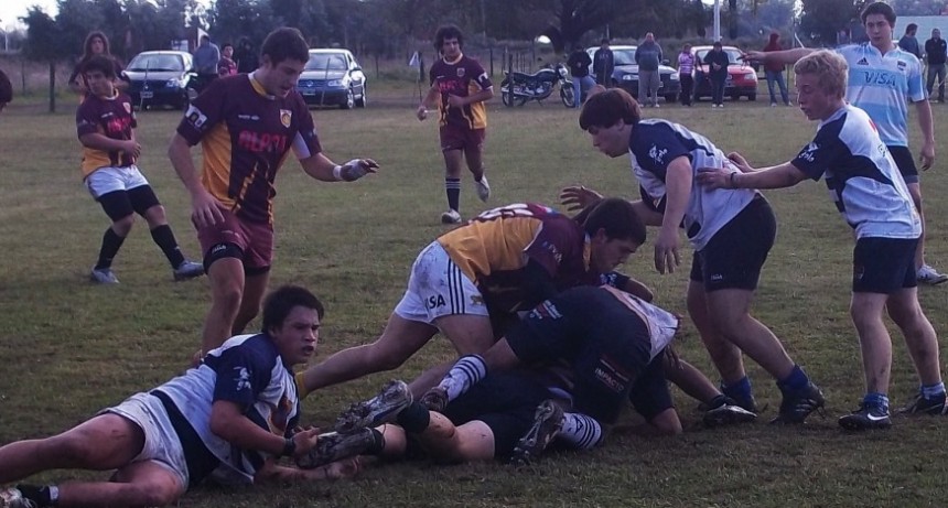 Jornada de Rugby en Saladillo (juegan infantiles - M17 - Primera e Intermedia)