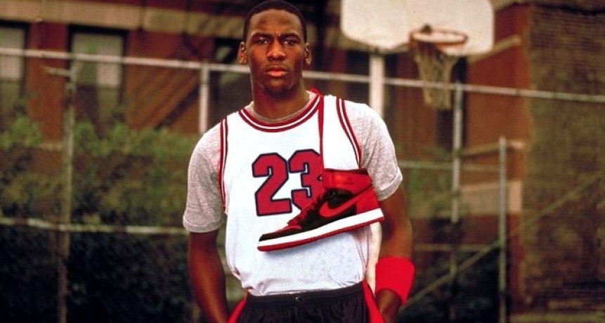 Zapatillas Air Jordan desgastadas se venden por un récord de 560 mil dólares
