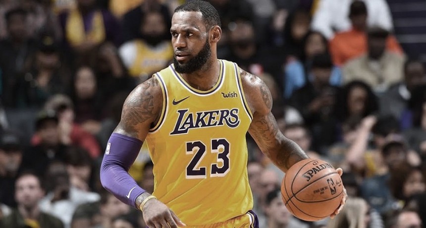 LeBron James, figura de los Lakers, se entrenó en privado con algunos compañeros