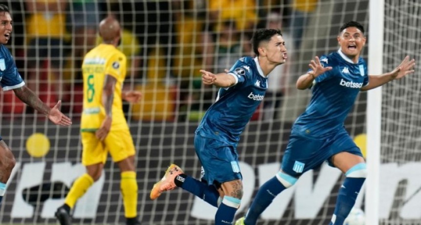 Racing goleó 4-0 a Bucaramanga en Colombia y recuperó la cima del Grupo E en la Copa Libertadores