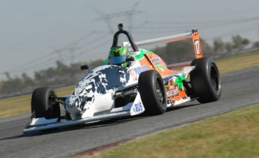 Juan Scoltore fue séptimo en la Formula Renault Metropolitana
