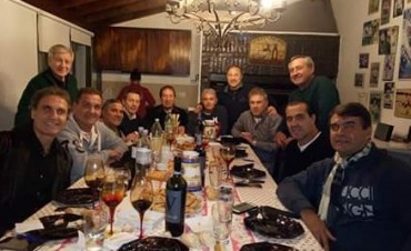 30 años no es nada: Entre empanadas, los campeones del Mundial 86 volvieron a juntarse