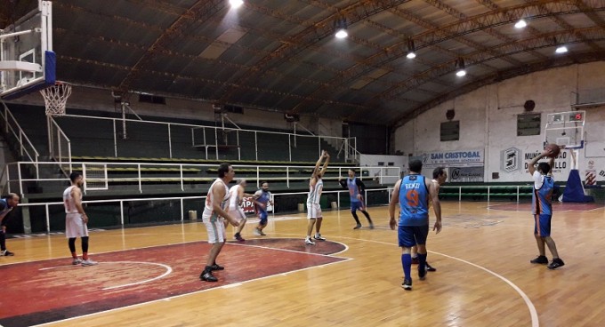 Simios y Nómade jugaran la final del Torneo Apertura de Maxibasquet 