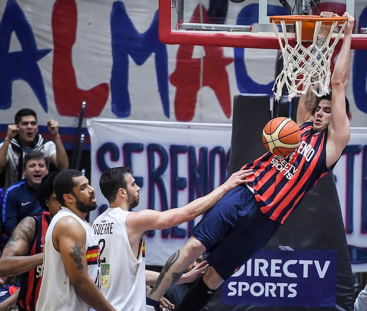 San Lorenzo de Almagro quedó a un juego del tricampeonato