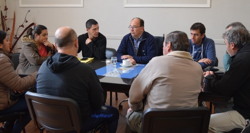 Autoridades del Club La Lola brindaron informes al Intendente