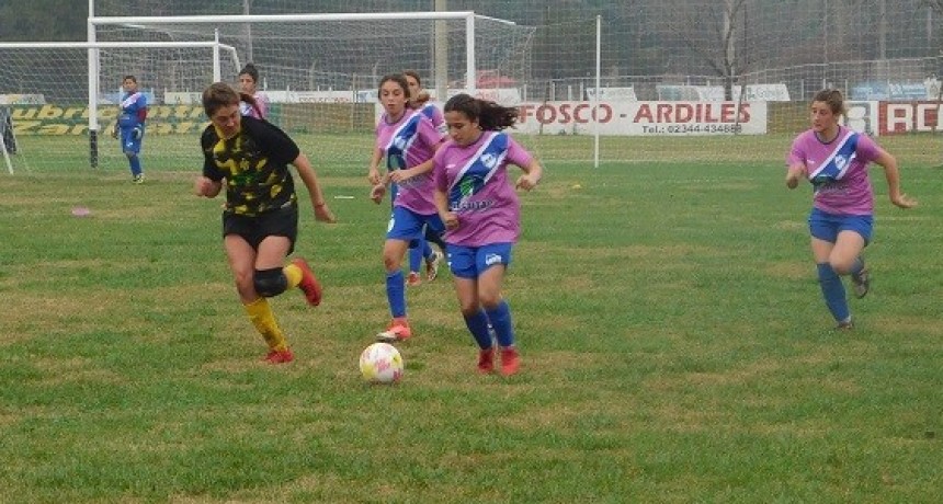La primera final del Fútbol femenino quedó en cero