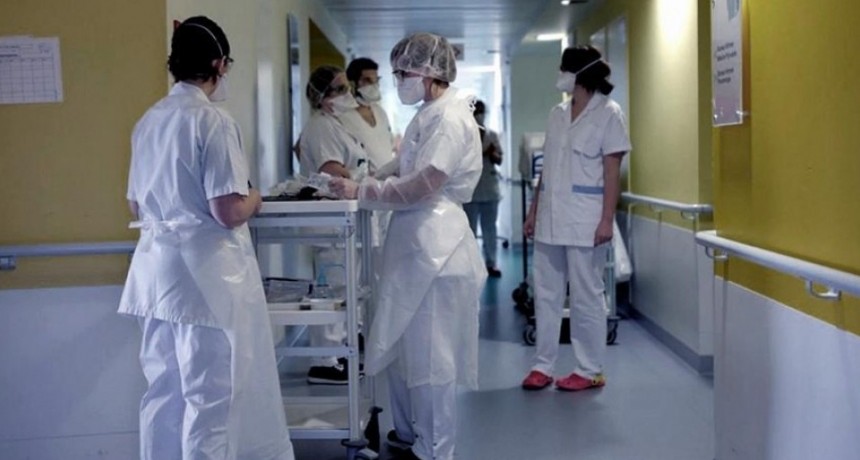 Coronavirus: suman 815 los fallecidos y hay 30.295 infectados en el país