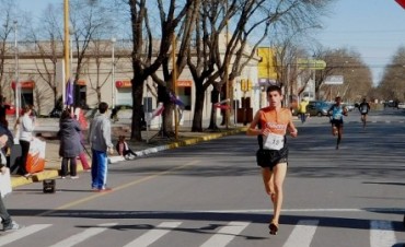 El veinticinqueño Miguel Guerra ganó la Maratón Aniversario de Saladillo