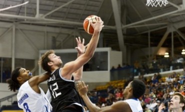 La selección Argentina derrotó a Dominicana pero no le alcanzó