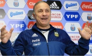 Simplemente Vasco: “Estaba comprando lechuga para un asado cuando me avisaron que sería el técnico de la selección”