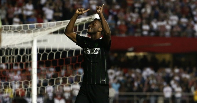 At. Nacional gan&oacute; en Brasil y puso un pie en la Final