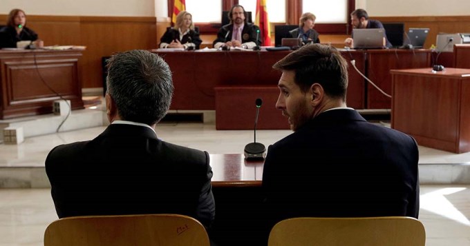 Messi y su padre condenados a 21 meses de cárcel