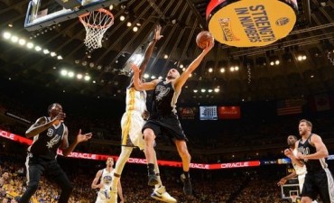 La f&oacute;rmula para crear a Manu Gin&oacute;bili: del peque&ntilde;o fan de Golden State al "flaquito" inteligente y obsesivo
