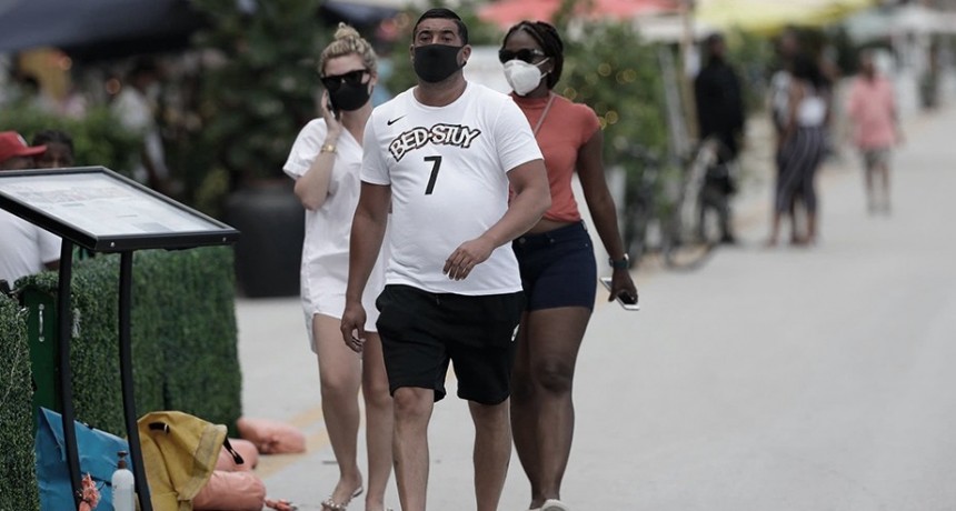 Con 15.300 nuevos casos, Florida bate otro récord de contagios de coronavirus