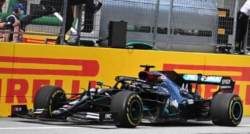 Lewis Hamilton arrasó sobre el final en Hungría