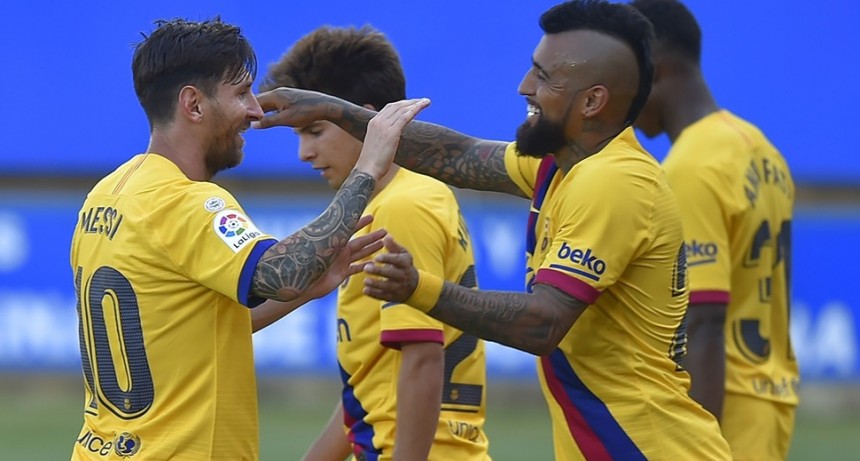 Messi marca un doblete en la goleada de Barcelona y solo un milagro le quitar&aacute; un nuevo r&eacute;cord
