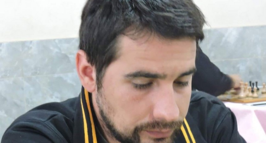 El saladillense Zanovello junto al C&iacute;rculo de Ajedrez Juninense obtuvo la "Liga Chess de Julio"