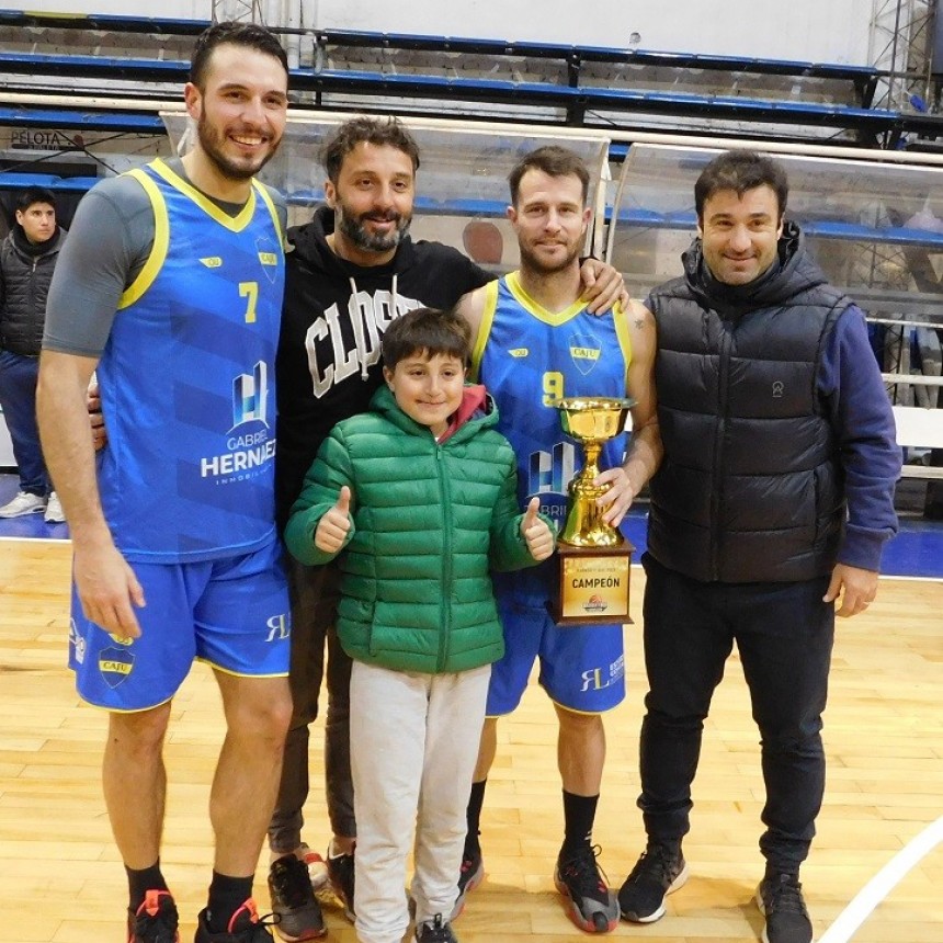 Ovi Debiasi: “Fue hermoso creo que nunca había visto así al club y con la fiesta que se vivió fue emocionante” 