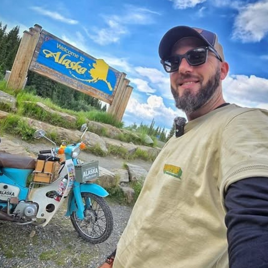 En moto: “Ahora sí lo puedo decir: sueño cumplido, llegamos a Alaska”