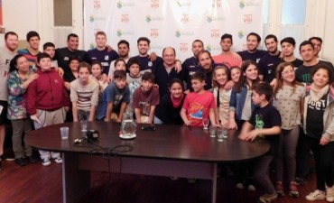 Los Topos fueron recibidos por José Luis Salomón