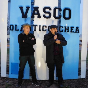 Quedó inaugurado el monumento al Vasco Olarticoechea