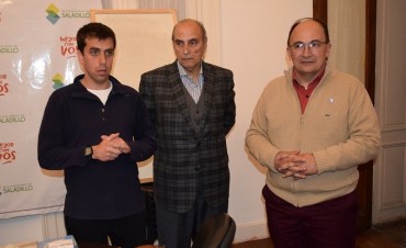 El ex árbitro Carlos Coradina dio charla en Saladillo