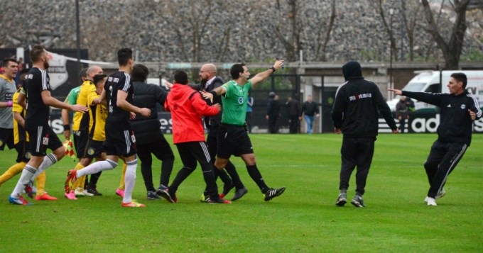 Riestra y Comunicaciones jugar&aacute;n lo que faltaba del partido