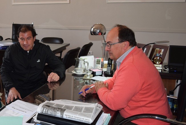 Salomón recibió al presidente de la Liga de Fùtbol local