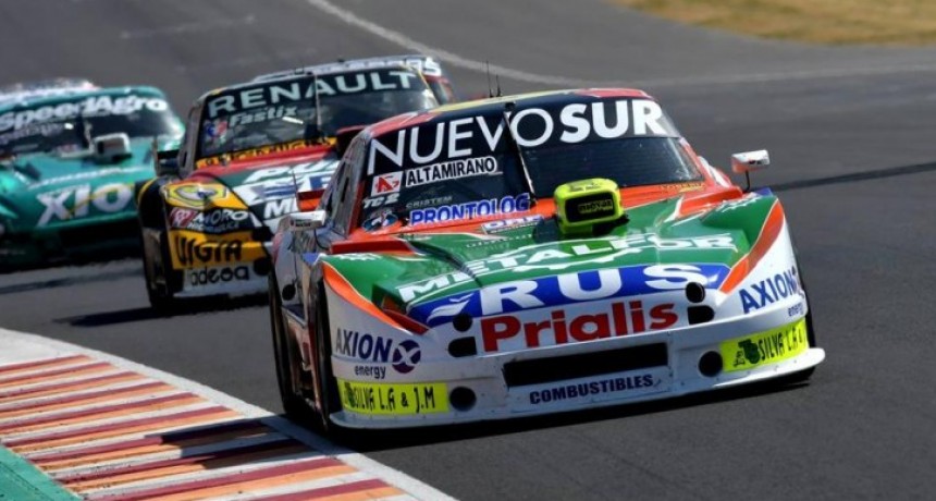 Jonatán Castellano festejó en el desafío de las estrellas del TC