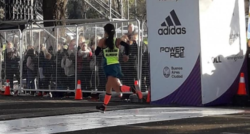 Gran performance de Franci Almirón en los 21K de Buenos Aires