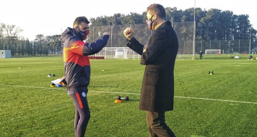 25 futbolistas contagiados de coronavirus en el regreso a los entrenamientos