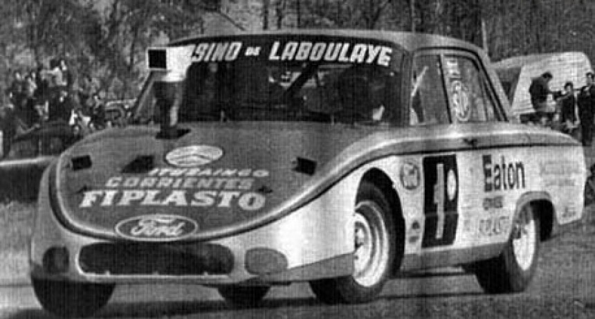 Pasaron 45 años: una jugada que salió mal por saludar anticipadamente 