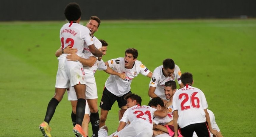 El Sevilla le ganó una electrizante final al Inter y se consagró campeón de la Europa League