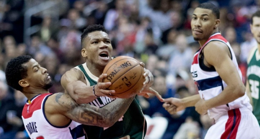 Jugadores de la NBA abandonaron un partido en reclamo por la violencia racial