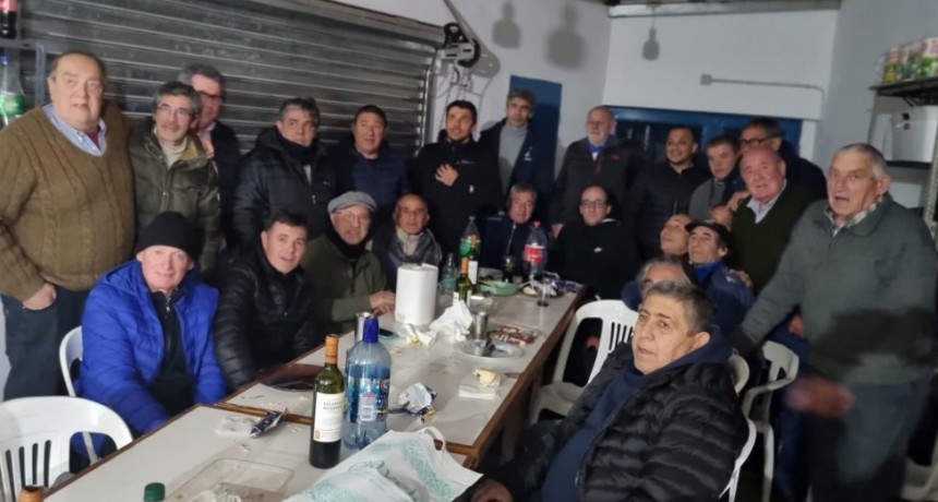 En Saladillo: Cena de Camaraderia Argentinista con exjugadores