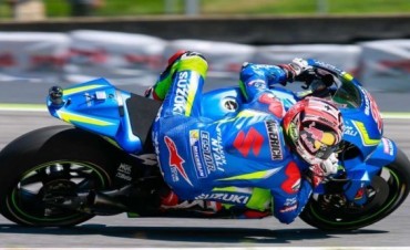 Maverick Vi&ntilde;ales hace historia con la Suzuki en Silverstone