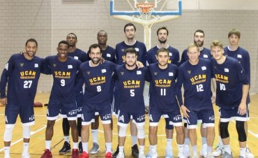El UCAM Murcia le ganó a Obras Basket en partido amistoso