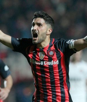 San Lorenzo acostó a Lanús con doblete de Blandi