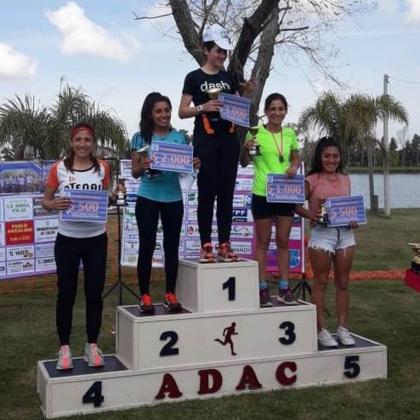 Francisca Almirón fue tercera en los 8K de Colon