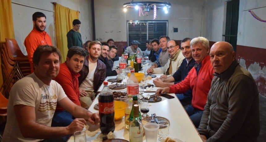 El Intendente se reunió con la comisión directiva de La Totora