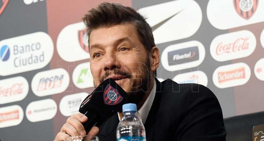 Tinelli: "La idea es que el f&uacute;tbol vuelva entre el 9 y el 16 de octubre"