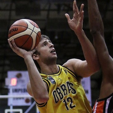 Obras ganó 88 a 42 a Vikingos de Bolivia y quedó clasificado